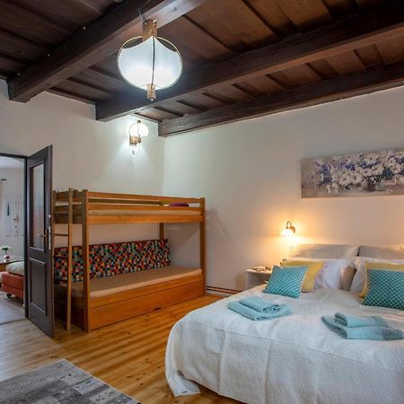 Sofia Veternik C Apartment Кремница Екстериор снимка
